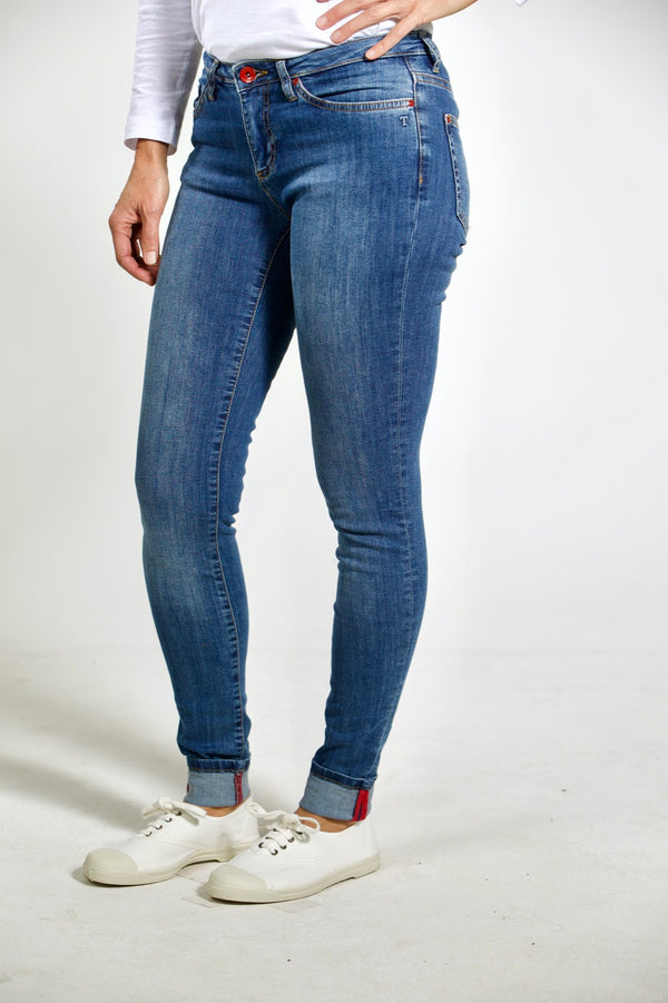 ROSA (Collection 2021) | Sustainable skinny fit mid indigo women's jeans made from organic denim