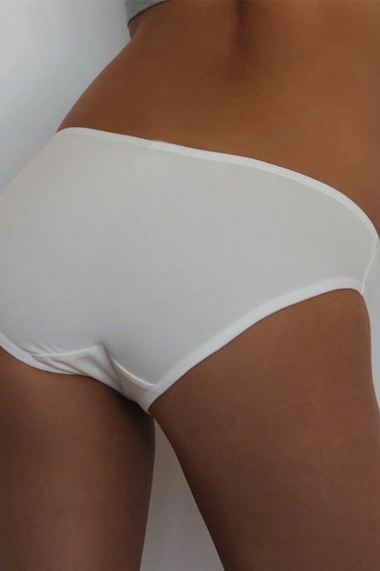 SINA | Sustainable women's briefs made from organic cotton