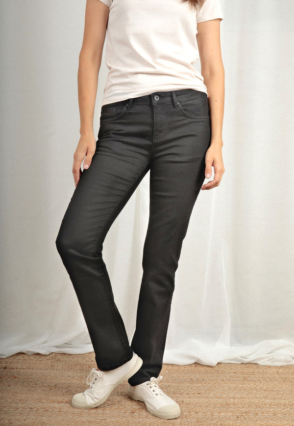 TERESA | Sustainable regular slim fit women's jeans made from organic denim in black 