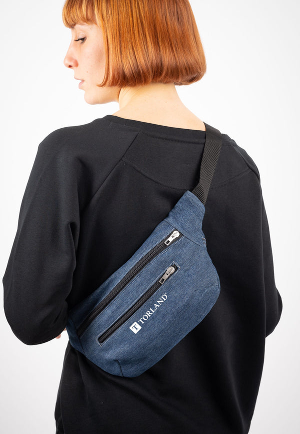 BAUDRY | Sustainable upcycling bum bag made from old jeans, denim blue