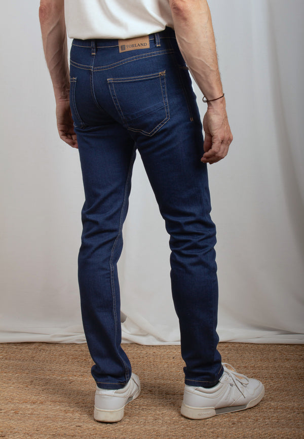 BENNY | Sustainable slim fit men's jeans made from organic denim in dark indigo 