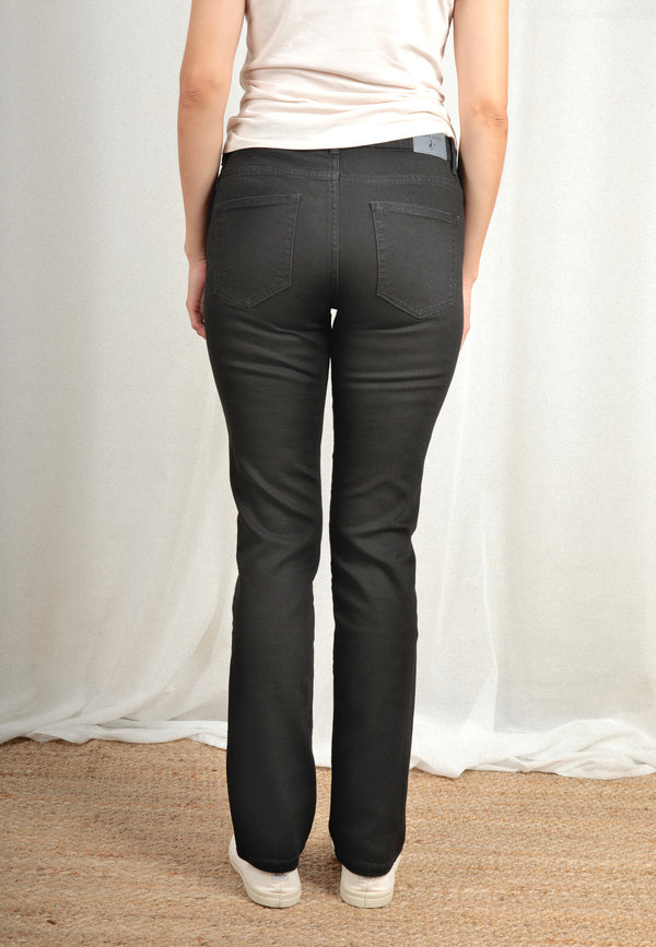 TERESA | Sustainable regular slim fit women's jeans made from organic denim in black 