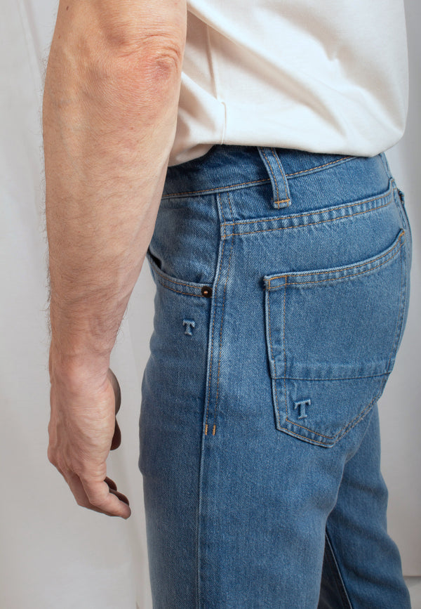 SVEN - Sustainable straight fit men's jeans made from 100% organic denim in Mid Indigo - new collection