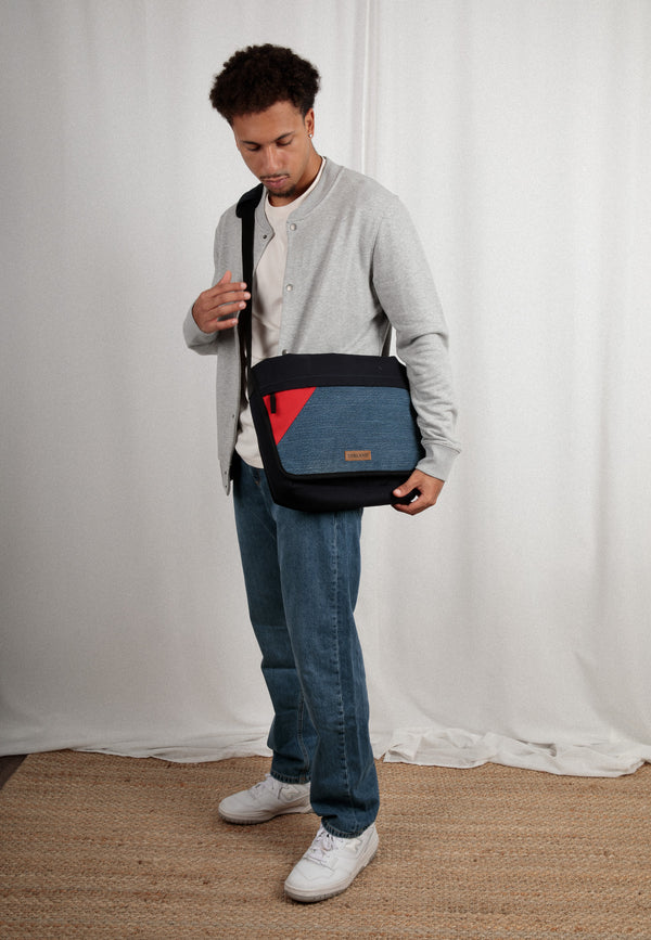 BOBBY | Sustainable upcycling shoulder bag made from old jeans 