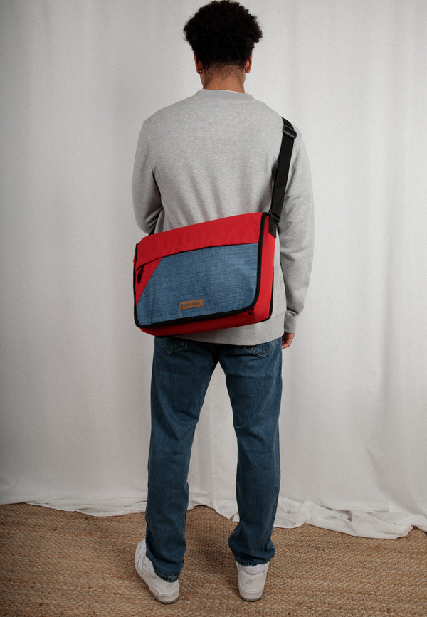 BOBBY | Sustainable upcycling shoulder bag made from old jeans 