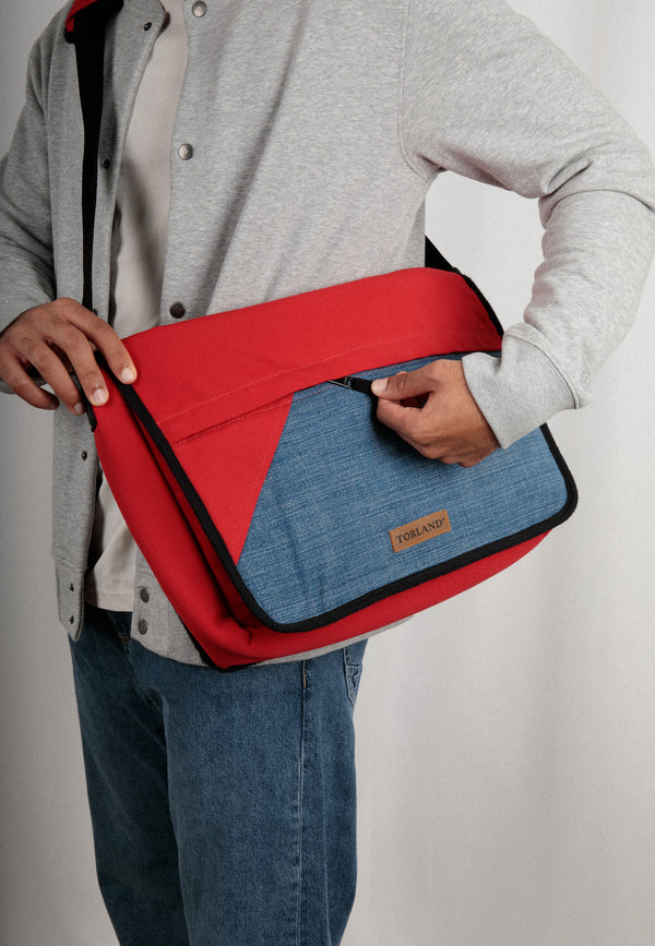 BOBBY | Sustainable upcycling shoulder bag made from old jeans 