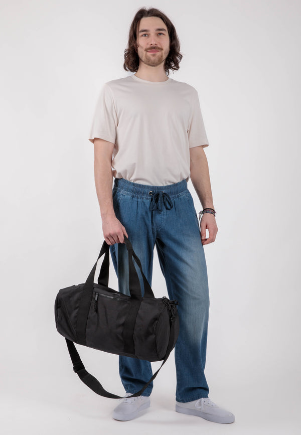 RECAI | Sustainable sports bag made from recycled polyester