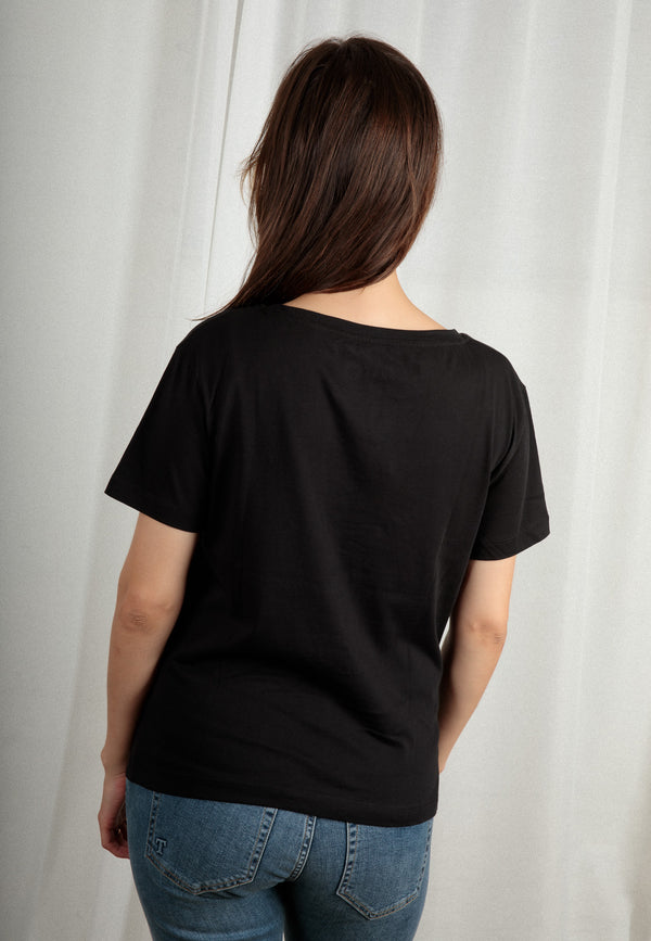 SERENA | Sustainable women's T-shirt made from 100% organic cotton 