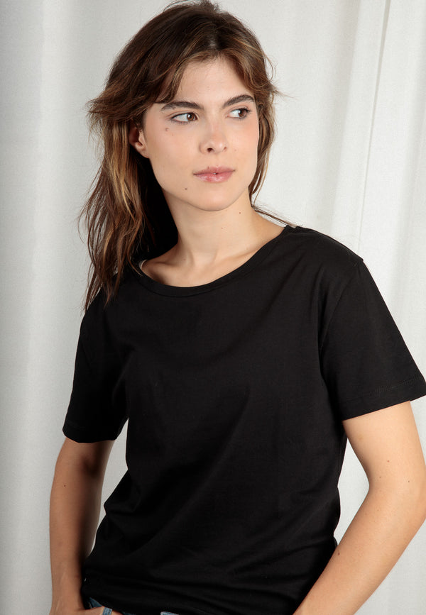 SERENA | Sustainable women's T-shirt made from 100% organic cotton 