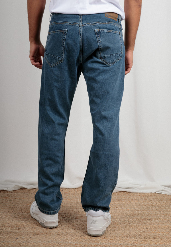 SVEN - Sustainable straight fit men's jeans made from 100% organic denim in Mid Indigo - new collection