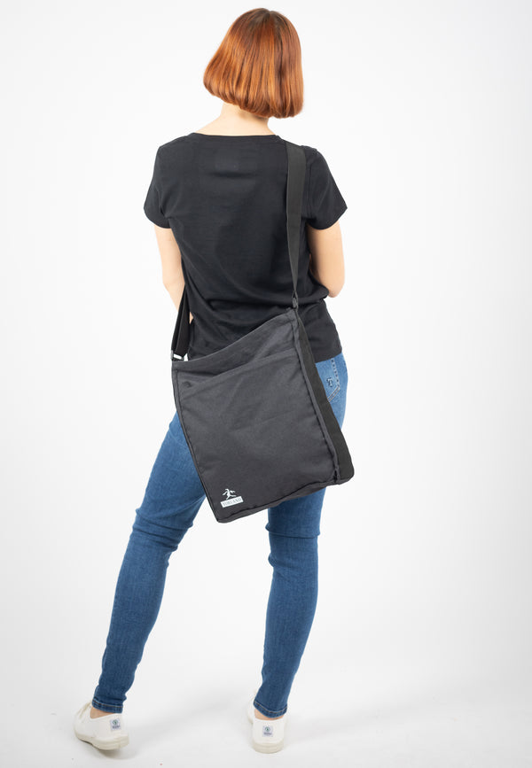 SHOMAN | Sustainable unisex shoulder bag made from recycled polyester