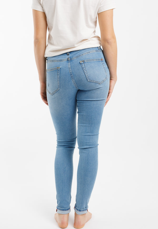 ROSA | Sustainable skinny fit women's jeans made from organic denim in light indigo